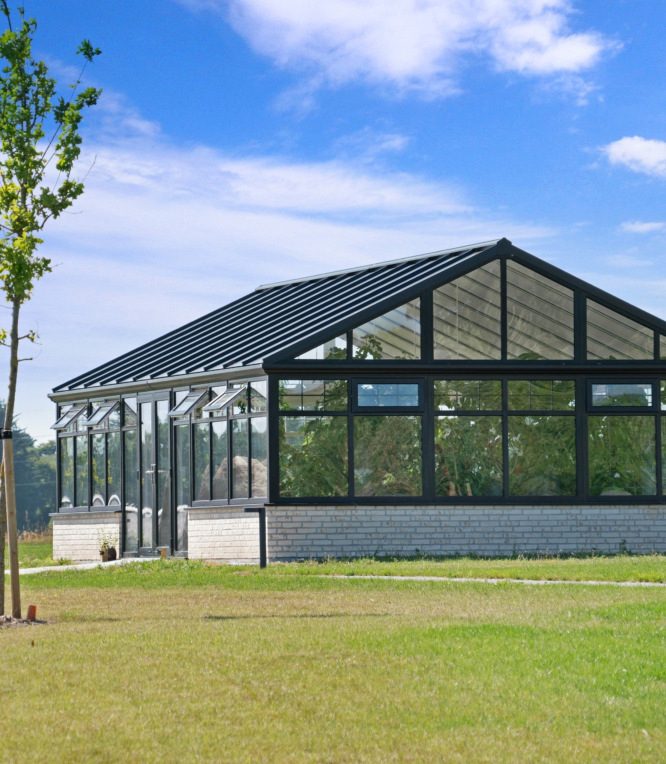 Large garden building on a sunny day