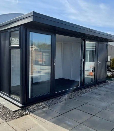 Modern anthracite garden building